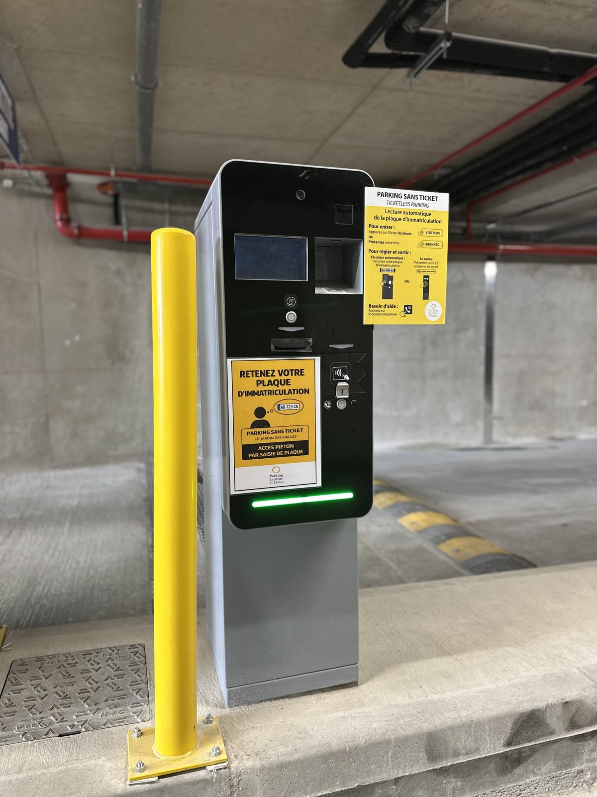 Borne de paiement du parking